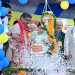भक्ति के रंग में रंगी राँची, भजन संध्या में झूमे श्रद्धालु; आज सजेगा दही-हांडी का रोमांच | Ranchi Soaked in Krishna Devotion as Devotees Enjoy Bhajan Sandhya, Grand Dahi Handi Today